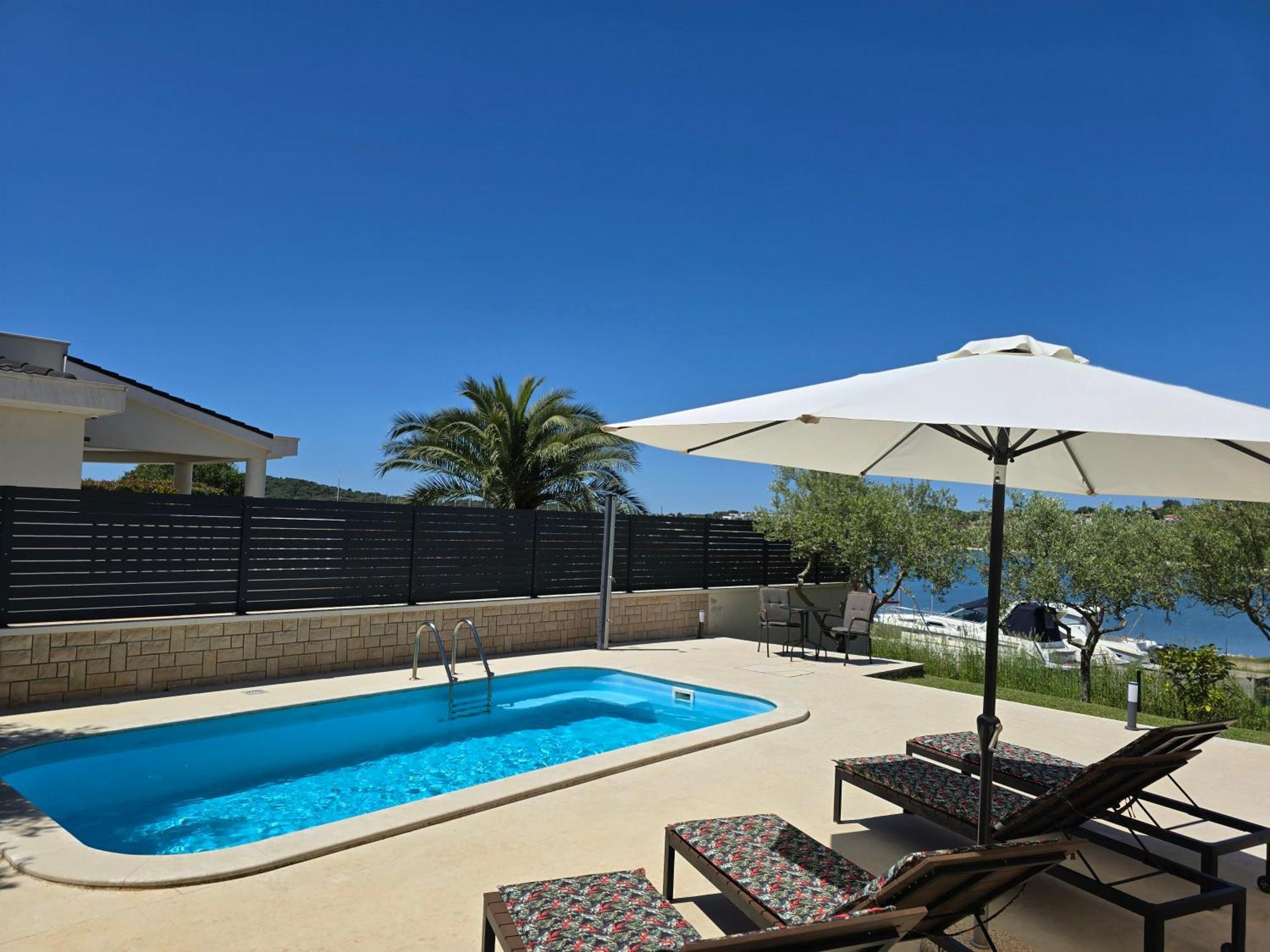 Appartement Olive Garden, With A Private Pool Banjole