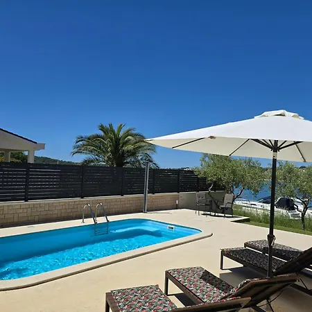 Olive Garden, Apartment With A Private Pool Banjole Exterior photo