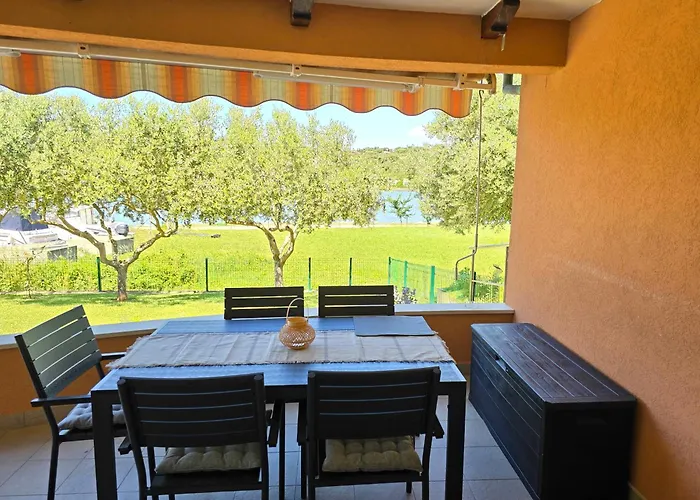 Olive Garden, Apartment With A Private Pool