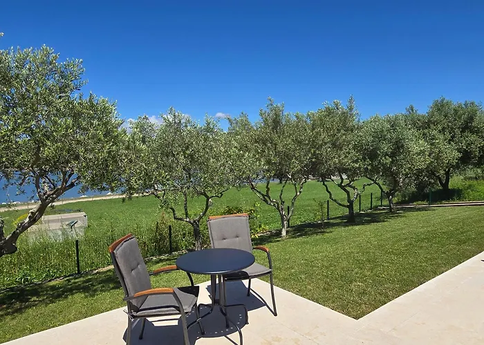 Olive Garden, Apartment With A Private Pool